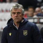 FC Nantes : Gourcuff annonce de mauvaises nouvelles pour Simon Moses avant son retour à Lorient