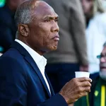 FC Nantes : Kombouaré se sait assis sur un siège éjectable et évoque le recrutement