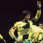 FC Nantes : la statue en hommage à Henri Michel a été inaugurée (photo)