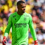 FC Nantes : les images totalemet dingues de Lafont après sa blessure !