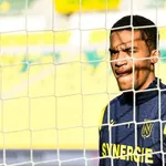 FC Nantes : Mercato, entourage, son futur… Alban Lafont se livre