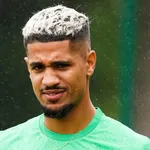 FC Nantes – Mercato : Kombouaré fait une annonce forte sur Ludovic Blas, grosse pression sur le LOSC et Kita !