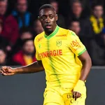 FC Nantes – Mercato : le remplaçant de Kolo-Muani déniché chez un géant étranger ?