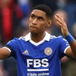 FC Nantes – Mercato : un ancien de l&rsquo;OL veut braquer les Canaris !