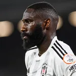 FC Nantes Mercato : un autre latéral gauche que Cozza dans le viseur des Canaris !