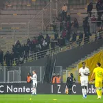 FC Nantes – OGC Nice : Riolo et Ménès dressent un constat accablant après la mort du supporter nantais