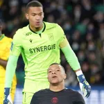 FC Nantes – PSG : Pierre Ménès a choisi son camp et balance après la polémique arbitrale !