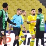 FC Nantes – RC Lens : Pierre Ménès règle toutes les polémiques arbitrales et rêve pour le FCN
