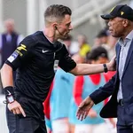 FC Nantes ‘ Reims : assommé par la défaite, Kombouaré grince des dents sur l’arbitrage