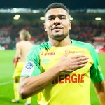 FC Nantes : un ancien attaquant des Canaris tape à  la porte de la L1