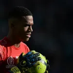 FC Nantes : une question de temps avant de revoir le grand Alban Lafont ?