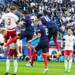 France &ndash; Danemark : les deux équipes dos à  dos après 45 minutes