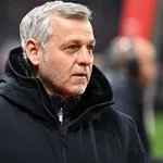 Genesio calme la polémique Toko-Ekambi à  l’OL, les nerfs craquent partout en L1 et en L2