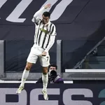 Juventus, FC Barcelone : Cristiano Ronaldo assène un double coup de grâce à  Lionel Messi