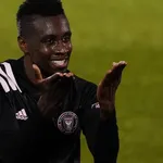 Koscielny (Girondins) s’éloigne de Lorient, offre XXL pour Ekitike, Troyes espère encore Matuidi
