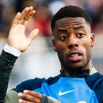 Nice n’est pas seul sur Wahi, Bordeaux recale ce joueur de l’OM, un coach émerge à  Strasbourg