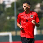 L’OGC Nice s’offre une pépite du LOSC, incroyable rebondissement pour Djiku (RC Strasbourg)