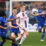 L’OL mène à Troyes à la pause