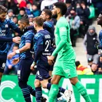 L’OM domine l’ASSE, le FC Nantes remporte un match fou face à  Clermont