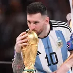 Le Barça et Mateu Lahoz se font sonner les cloches, Vinicius (Real Madrid) encore victime de racisme, Messi élu personnage de l’année
