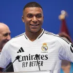 Le clan Mbappé réagit à la rumeur de rachat du SM Caen