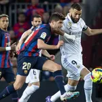 Le FC Barcelone jubile après le Clasico, le Real Madrid tient ses coupables