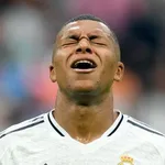 Le FC Barcelone met un premier éclat à  Mbappé et au Real Madrid