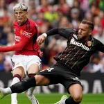 Le RC Lens et le Stade Rennais battus par les Anglais, Nice accroche Villarreal