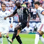 Le RC Lens renverse Reims et peut encore rêver de l’Europe, Bordeaux plonge vers la Ligue 2