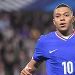 Le Real Madrid a fait une première belle surprise à Mbappé