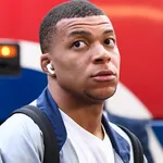 Le Real Madrid redoute une trahison de Mbappé, 2 nouveaux (dont Lewandowski) dans le trident du FC Barcelone ?