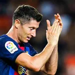 Le Real Madrid refuse 100 Mâ‚¬ et parade devant le FC Barcelone, Lewandowski devant un maléfice
