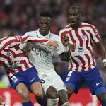 Le Real Madrid se prépare à  un derby explosif, le FC Barcelone sous le choc pour Daniel Alves