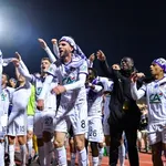 Le TFC en liesse, Le Fée (Lorient) touché, un Strasbourg uni dans le feu de Bollaert