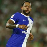 Les infos du jour : l&rsquo;OM relance Depay, le PSG abandonne Sancho et Osimhen, l&rsquo;ASSE s&rsquo;affole sur le Mercato