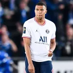 Les infos du jour : le Real Madrid attendra pour Mbappé, le Barça n’attend plus pour Lewandowski, le FC Nantes et l’OGC Nice patientent