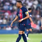 Les infos du jour : le PSG accepte une offre pour Mbappé, l’OM connait son adversaire en C1, le sketch Livolant continue