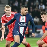Les infos du jour : le PSG joue gros face au Bayern, le FC Barcelone pourrait tout perdre, Blanc se sent bien à  l’OL