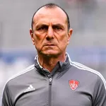 Les infos du jour : le PSG veut doubler le Barça pour Lewandowski, Mbappé plus proche que jamais du Real Madrid, l’ASSE pense à  Der Zakarian