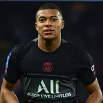 Les infos du jour : le Real Madrid sort un trésor pour Mbappé, la blessure de Messi, retournement de situation pour Xavi