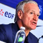 Les infos du jour : les choix forts de Deschamps, c’est le feu au Barça, Puel se lâche avant le derby