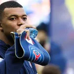 Les infos du jour : les salaires de L1 révélés, Xavi freine sa prolongation au Barça, Bielsa vers un nouveau challenge ?