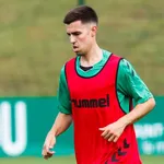 Les Infos du jour : l'indisponibilité de Dylan Chambost est connue, premier couac pour Lewandowski au Barça, coup de théâtre pour Jonathan Clauss