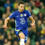 Les infos du jour : Macron met la pression à Mbappé pour qu’il prolonge au PSG, Azpilicueta tout proche du Barça, Milik forfait pour le Clasico