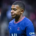 Les infos du jour : Mbappé définitivement fâché avec le PSG, Harit finalement à  l'OM grâce à  Lirola et Alvaro, l'OL présente Boateng