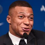 Les infos du jour : Mbappé et Kamara justifient leurs choix, Campos fonce sur Ekitike, Sampaoli reste à  l’OM