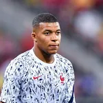Les infos du jour : Mbappé toujours entre le PSG et le Real Madrid, l'OM fait une croix sur Almada, les dessous du départ de Moulin de l'ASSE