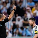 Les infos du jour : Messi défraie la chronique, les Bleus attendent le Maroc,  le mercato reprend ses droits