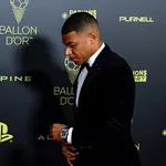Les infos du jour : nouvelles révélations sur le spleen de Mbappé, Xavi répond aux critiques, premier match pour le nouveau Ballon d’Or Benzema