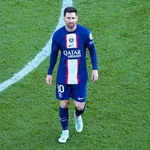 Les infos du jour : retour imminent de Messi au PSG, Lovren revient à  l’OL, Larsonneur s’éloigne de l’ASSE